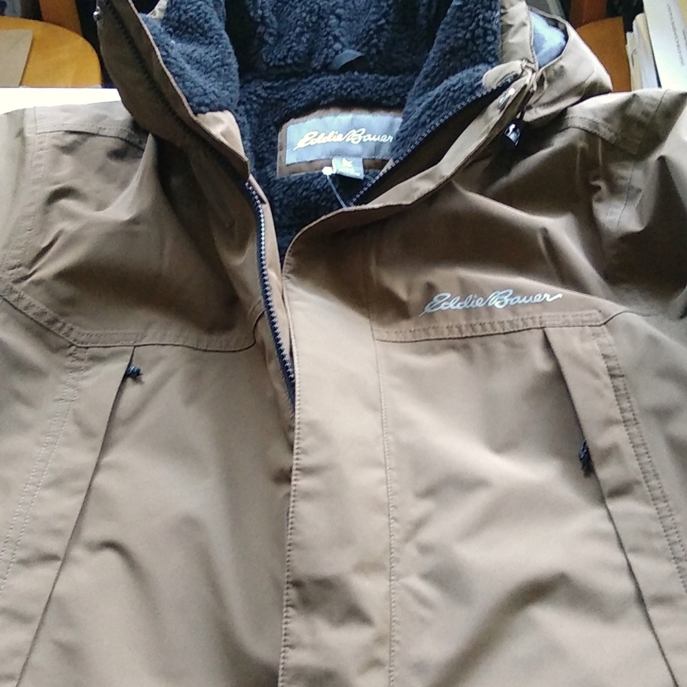 Eddie Bauer men's large insulated water proof jacket